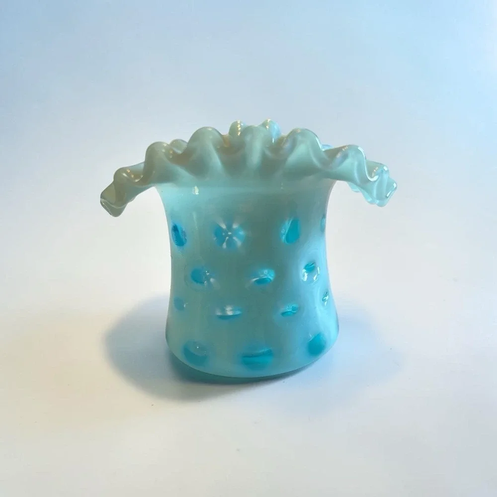 Fenton Turquoise/Aqua Opalescent Coin Dot Ruffled Glass Top Hat Vase 3